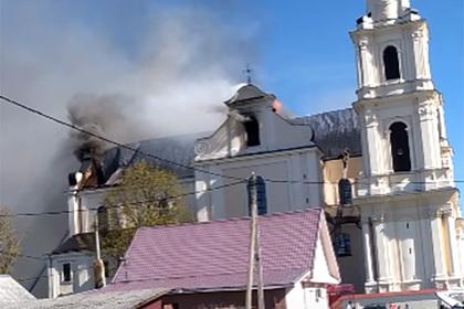 В Белоруссии загорелся уникальный костел