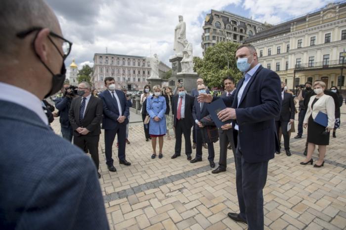 Кличко встретился с послами 20 европейских стран на открытии Дня Европы в Украине