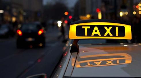 Таксист присвоил груз клиента на 83 тысячи тенге в Жезказгане