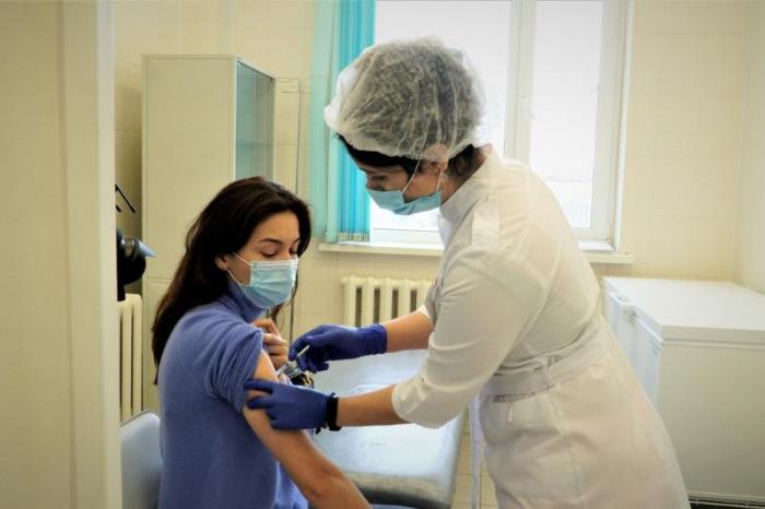 В Нур-Султане вакцину от КВИ получили свыше 142 тыс. человек