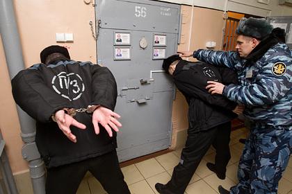 Восемь российских зэков забили до смерти осужденного и получили новый срок