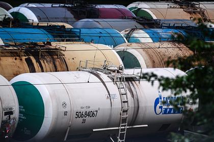 На юге России при перевозке по железной дороге пропало 100 тонн нефти