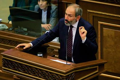Пашинян обвинил Азербайджан в похищении армянских военных