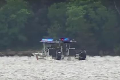 В США один человек погиб в результате падения самолета в озеро