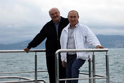 Лукашенко сравнили со «своевольной женой» после отказа от авиасообщения с Крымом