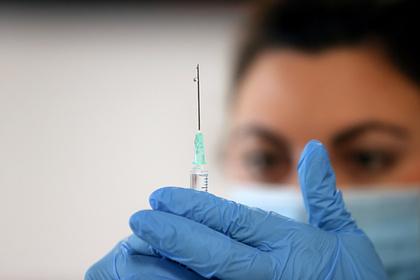 На Украине пообещали привилегии для вакцинированных от коронавируса