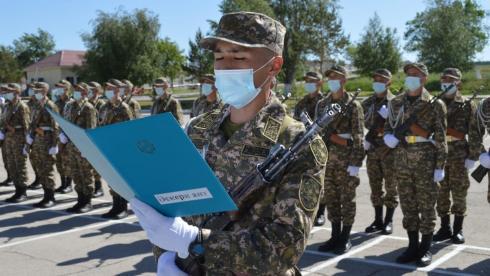 Более 60 новобранцев приняли военную присягу в Карагандинской области