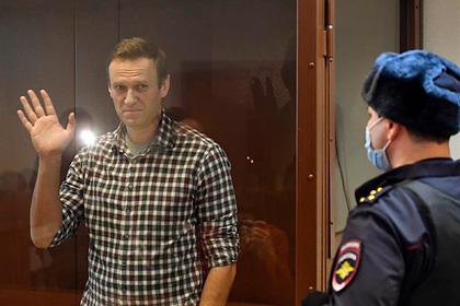 Суд признал законность постановки Навального на профучет как склонного к побегу