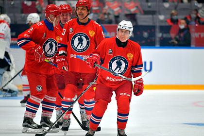 Путин оценил свой уровень игры в хоккей