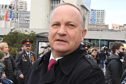 Отправленного в отставку мэра Владивостока заподозрили в получении взятки