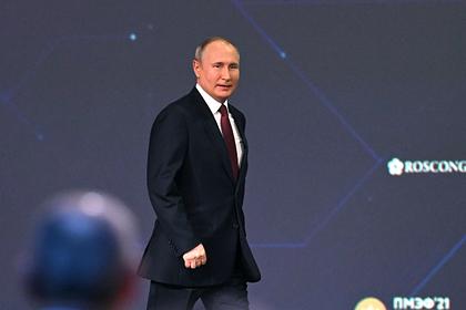 Путин назвал примерный срок свободного выезда россиян за рубеж