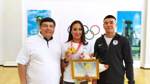 В Караганде прошла встреча с победительницей и серебряным призёром чемпионата Азии по боксу