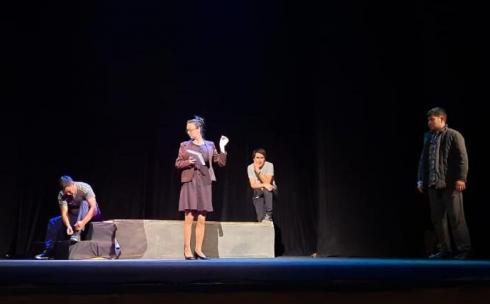 Повесть о горестной любви: в карагандинском театре имени С. Сейфуллина ставят спектакль по Чингизу Айтматову