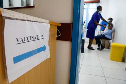 Африканцев кололи водой вместо вакцины от коронавируса