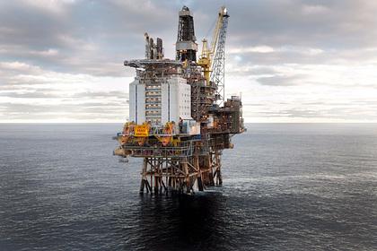 Добыча нефти в Арктике оказалась под угрозой