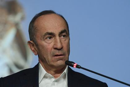 Экс-президент Армении призвал бессрочно оставить миротворцев России в Карабахе
