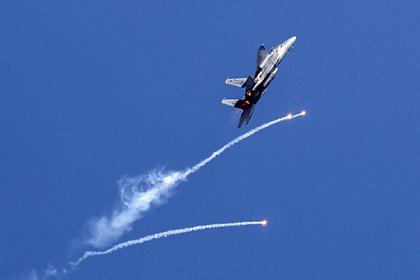 Израиль ответил атакой истребителей на запуск ХАМАС воздушных шаров с бомбами