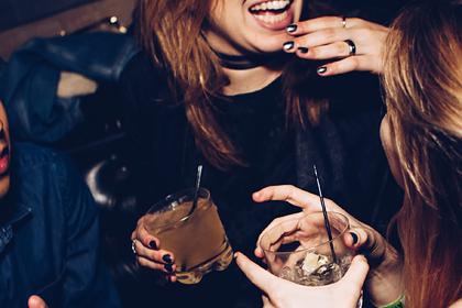 Женщинам детородного возраста захотели запретить алкоголь