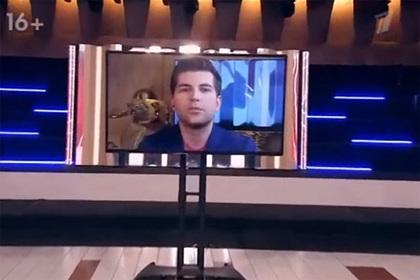 Ведущий Первого канала вышел в эфир ток-шоу по видеосвязи из-за коронавируса