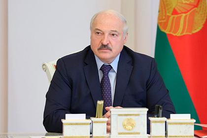 Лукашенко предостерег белорусских послов от предательства