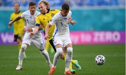 Сборная Швеция дожала Словакию в матче ЕВРО-2020 и возглавила группу с Испанией