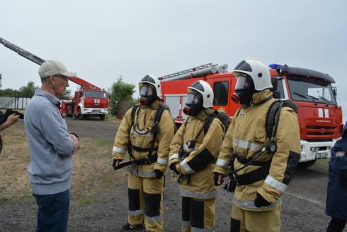 Погружение в профессию: карагандинские журналисты приняли участие в пожарно-спасательном квесте