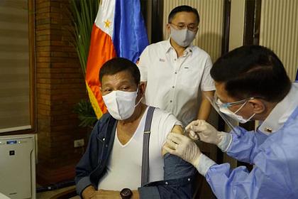 Президент Филиппин пригрозил населению тюрьмой за отказ от вакцинации