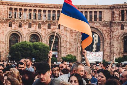 В Армении начали бессрочную акцию с требованием вернуть пленных из Азербайджана