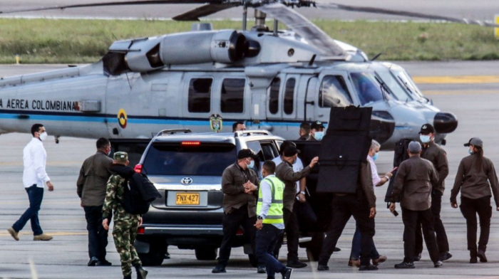 В Колумбии обстреляли вертолет президента с министрами МВД и обороны на борту