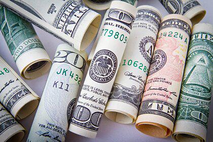 Аналитик дала россиянам советы по продаже валюты