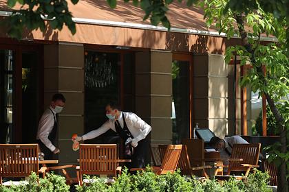 Москвичам рассказали о способе проверить QR-код для посещения кафе