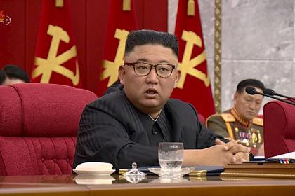 Ким Чен Ын резко раскритиковал чиновников за ошибку во время пандемии