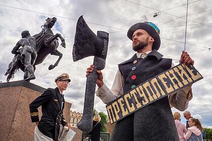 В Санкт-Петербурге в «День Достоевского» проведут ночной парад и экскурсии