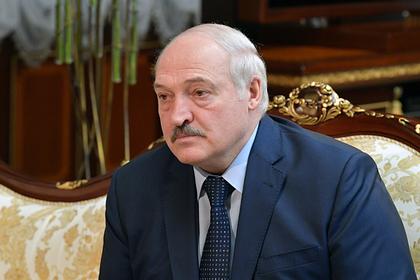Лукашенко призвал творческую интеллигенцию не лезть в политику