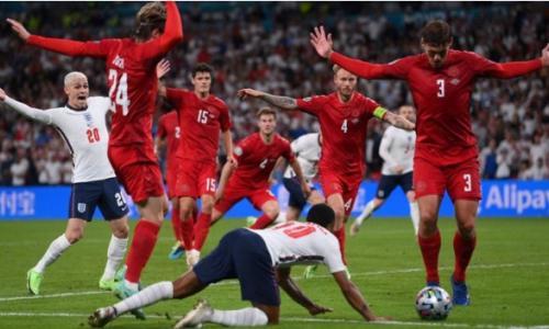 В УЕФА объяснили назначение пенальти в матче Англия — Дания на ЕВРО-2020
