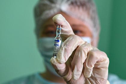 Врач назвала главное отличие назальных и инъекционных вакцин от COVID-19