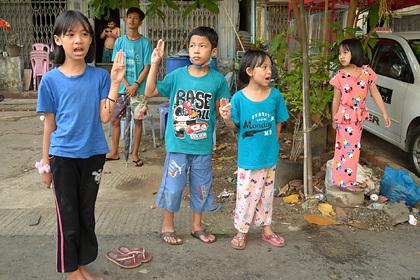 Стало известно о 75 убитых и более тысячи арестованных в Мьянме детей