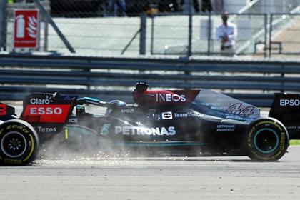 В сети появилось видео аварии Ферстаппена на «Формуле-1»
