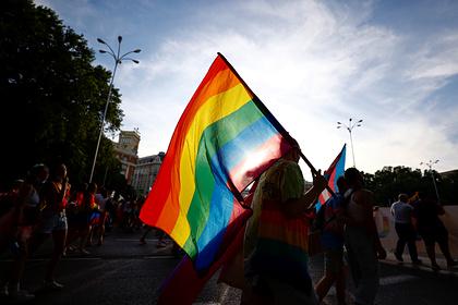 В Латвии в день ВДВ решили провести гей-парад