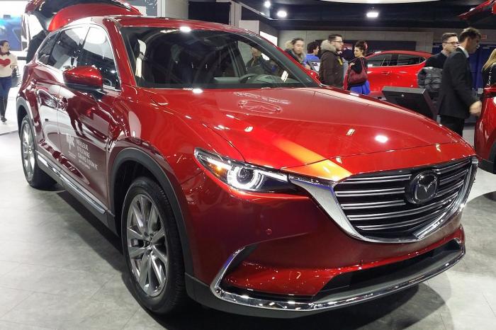 Энергетический регулятор купит автомобиль Mazda за 1,2 млн гривен