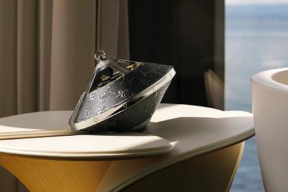 Louis Vuitton впервые выпустил электронику за сотни тысяч рублей