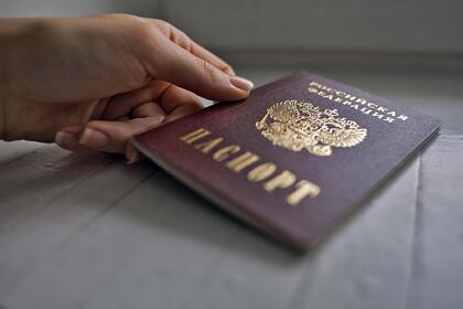 Мишустин отменил большинство обязательных штампов в паспорте