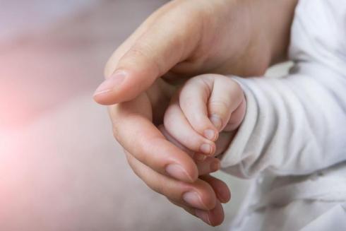 Более 130 млрд тенге выплачено в поддержку материнства и детства в Казахстане с начала года