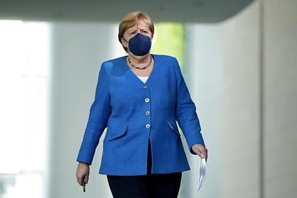 Меркель заявила об опасной ситуации с коронавирусом в Германии