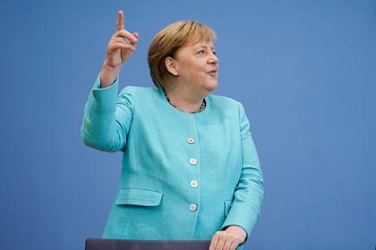 Меркель дала совет своему преемнику об отношениях с Россией
