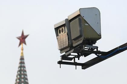 Камеры начнут штрафовать россиян за выключенные фары в 12 регионах