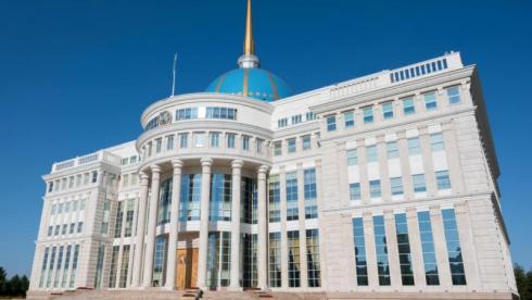 Президент Токаев поручил ускорить темпы вакцинации в Казахстане
