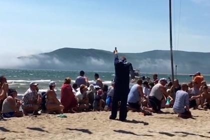 Россиянин выстрелил из ракетницы на пляже в День ВМФ и ранил женщину