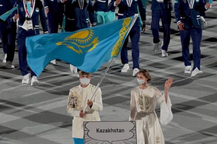 «Выход Казахстана на церемонии открытия Олимпийских игр в Токио произвёл самый настоящий фурор». Взорвавшая азиатский интернет Ольга Рыпакова рассказала, как им не давали прохода фанаты