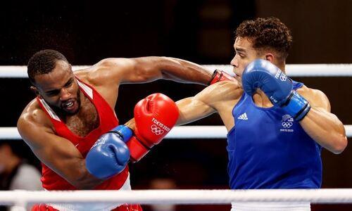 Боксёр попытался укусить соперника в поединке на Олимпиаде-2020 с участием Казахстана. Видео